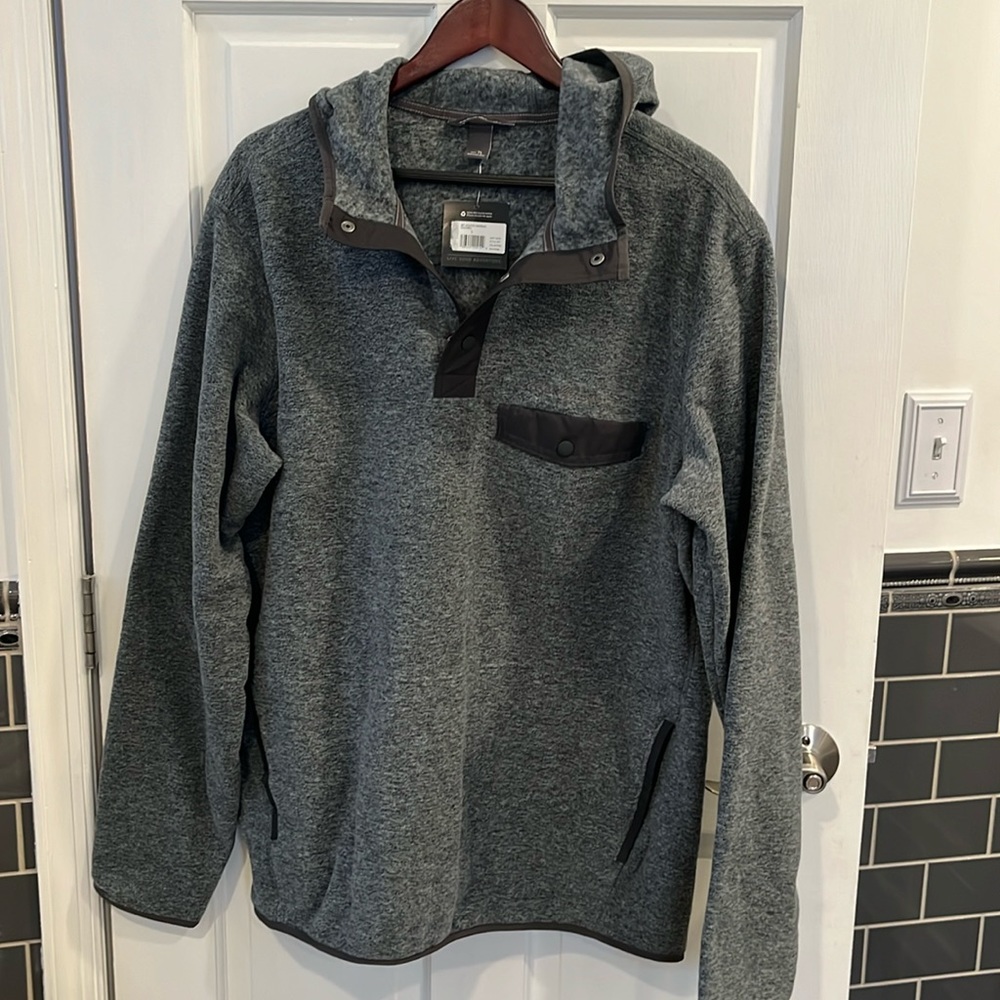 Eddie Bauer men’s large grey sweatshirt.